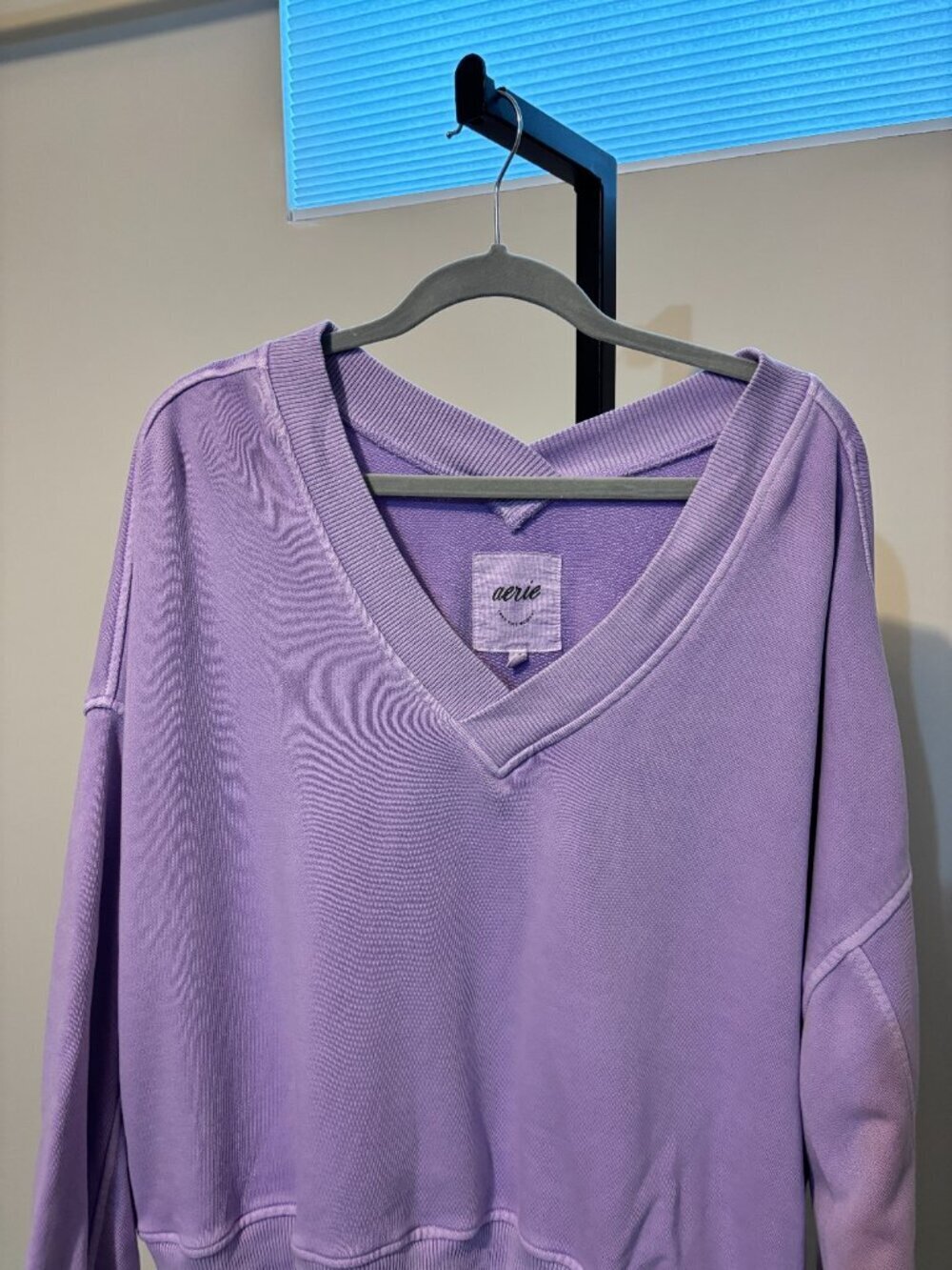 Aerie Vacay Everyday Lavender Purple Long Sleeve V Neck Sweatshirt - Picture 5 of 11